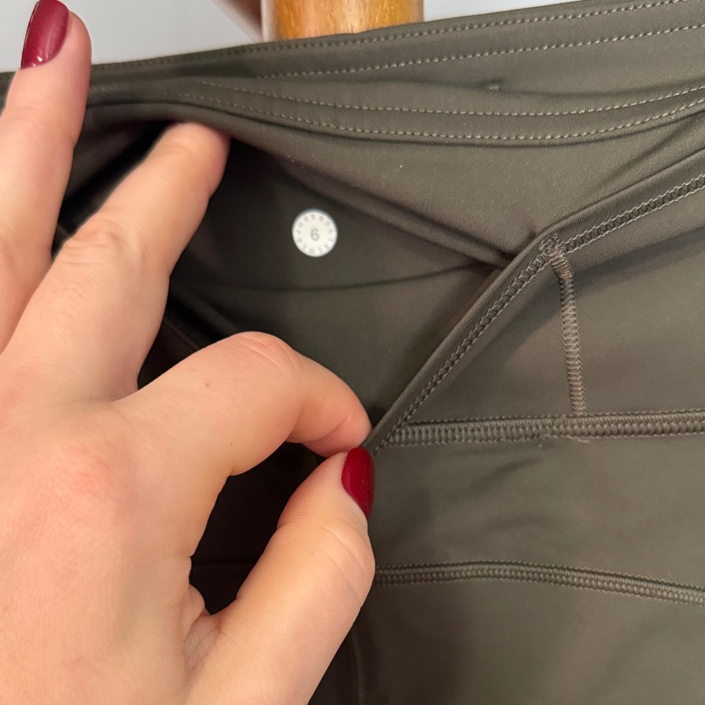 🏃‍♀️✨ Lululemon Fast & Free High-Rise Nulux Pocket Leggings — Size 6 - Picture 6 of 6
